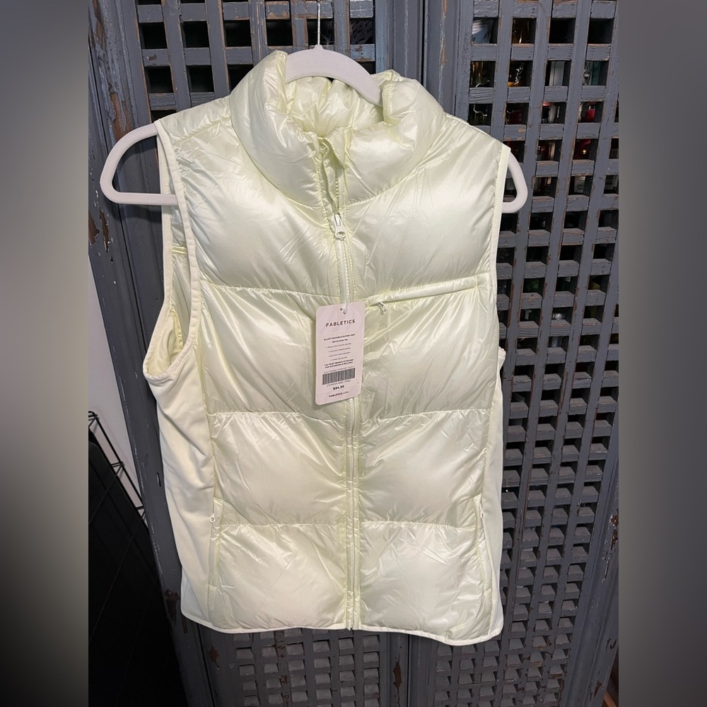 Fabletics: Elliot Packable Puffer Vest Size XL